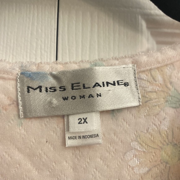 Miss Elaine Womens 2X Pink Floral V Neck Nightgown Cuddleknit NEW - Picture 2 of 6